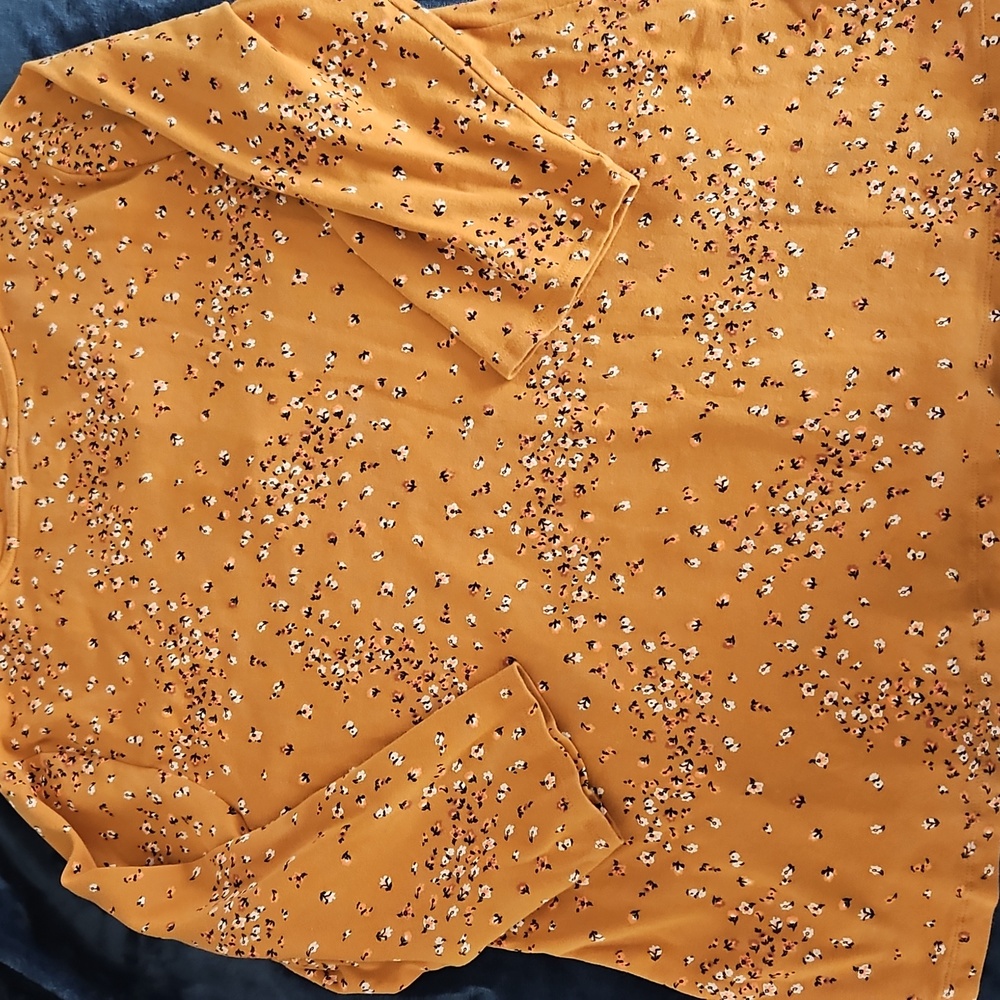 Croft & Barrow Women's Paisley and Floral Tops - Blue, Orange, Black Set Of 3 - Picture 6 of 9